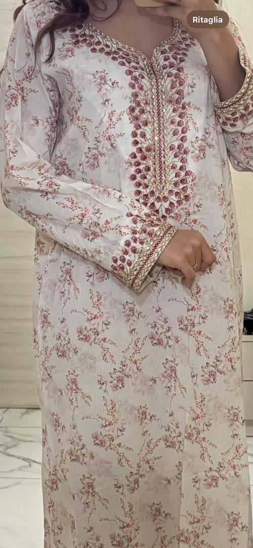 abito con stampa ha fiori